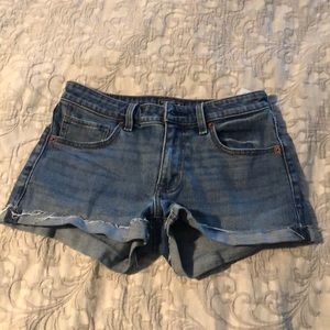 Abercrombie low rise shorts